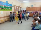 Wiosna w kolorowej sukience